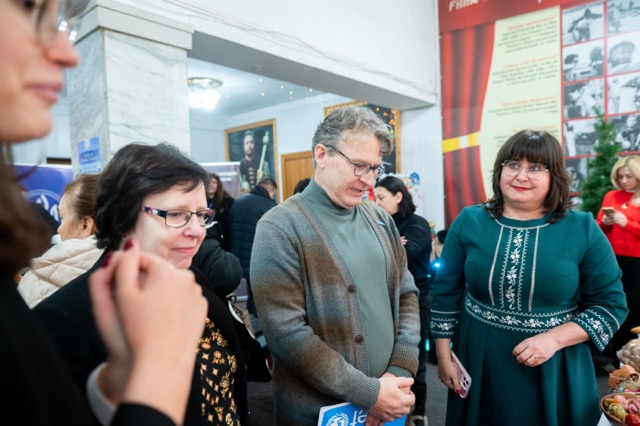 Фото галереї 72